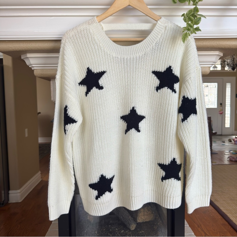 White Knit Star Print Open Back Sweater Large Celestial Boho Maternity